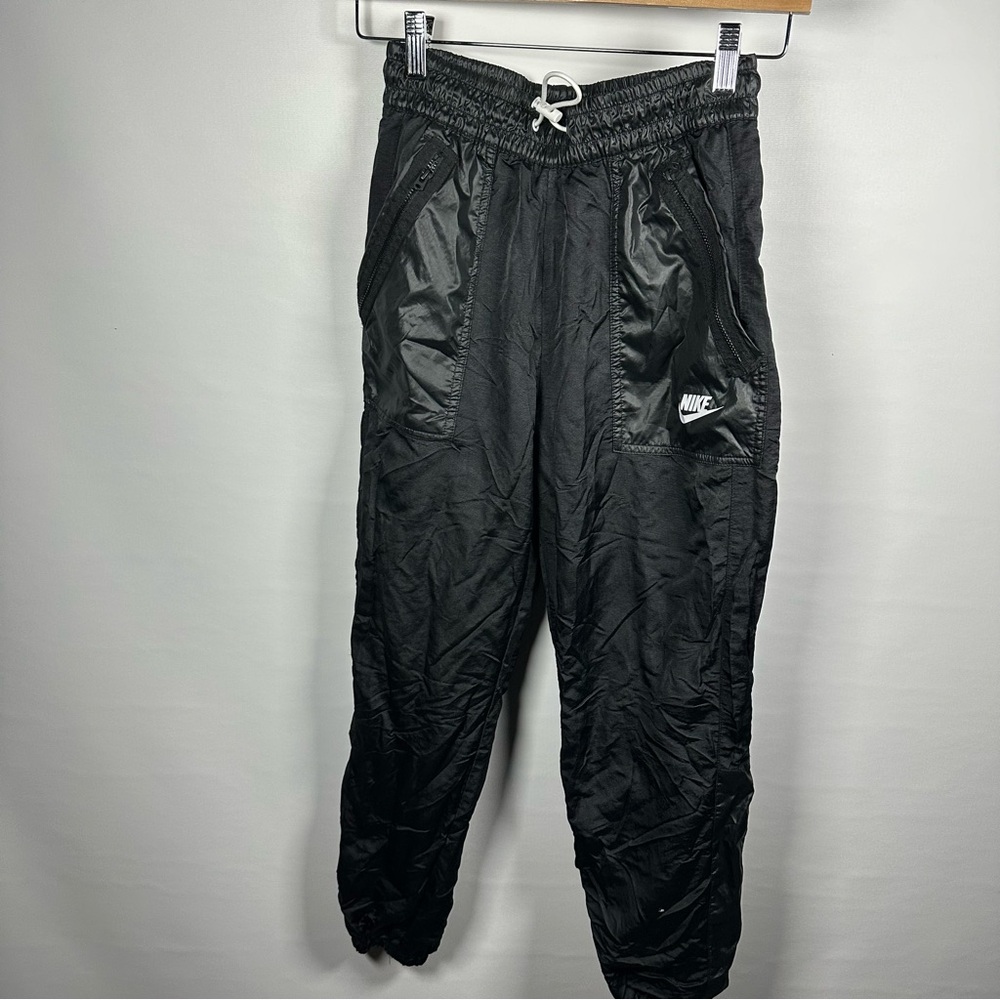 Nike windbreaker pants